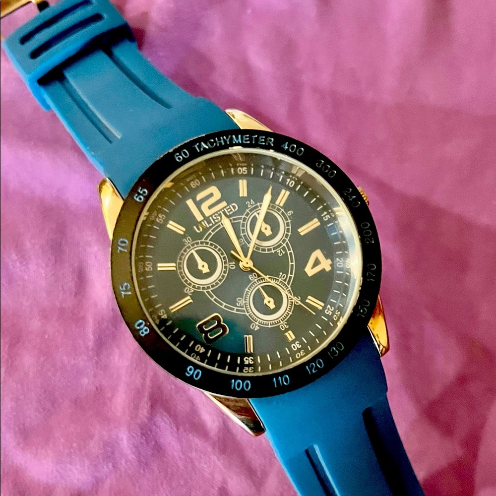 Kenneth Cole Unlisted UL1221 Watch